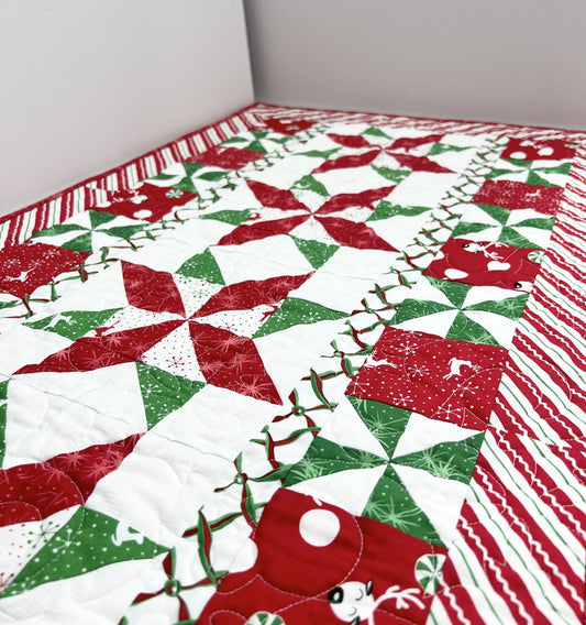 Sunflower Lane Peppermint Swirl Table Runner Pattern - Digital Download